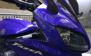 FZS600-Cracked-Fairing-Jul13