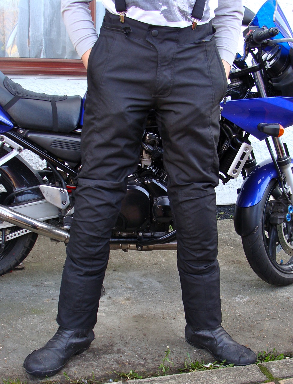 Tested: AlpineStars Copper Out motorcycle jeans review