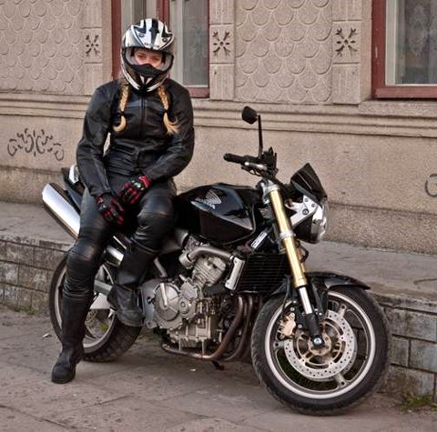 Automotive,Auto Finance,Safety Tips,Car Reviews,Car Insurance,Motorcycle