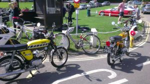 Motorcycle routes Essex - Pair of Yamaha FS1E's