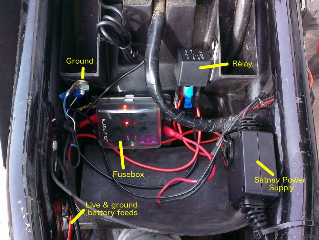 Relay, Fusebox & Accessories Wired Up