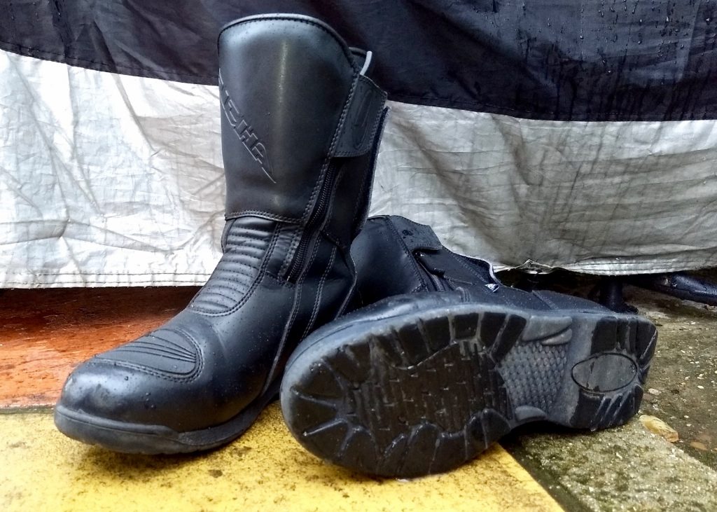 richa waterproof boots