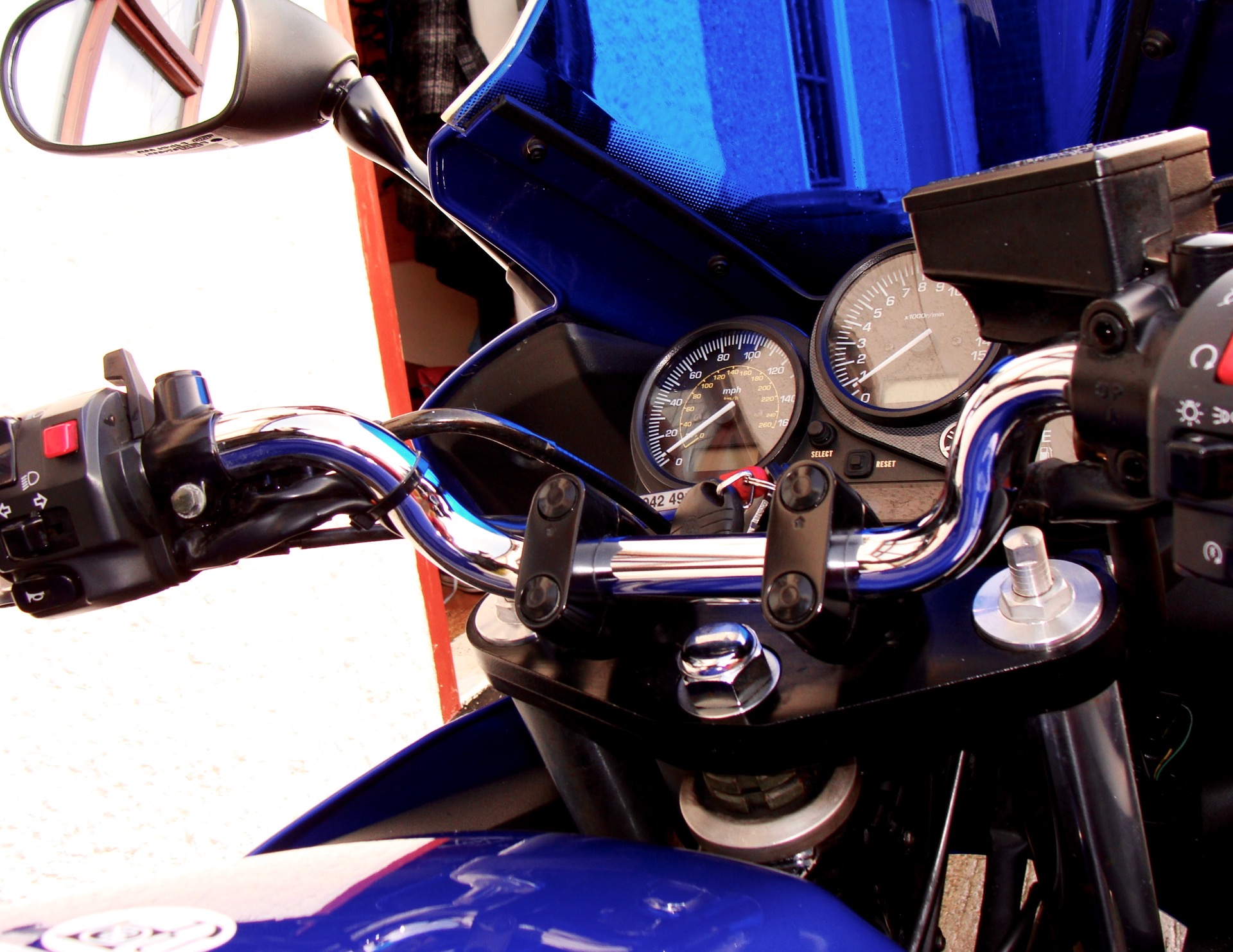 Yamaha FazeOff 2003 FZS600 vs 2007 FZ6 S2 Beginner Biker Adventures