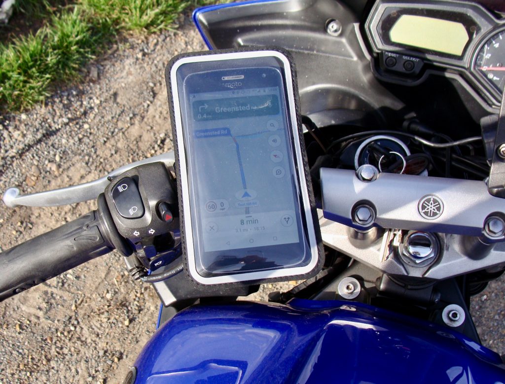 Test of the Shapeheart smartphone holder for bikes or scooters