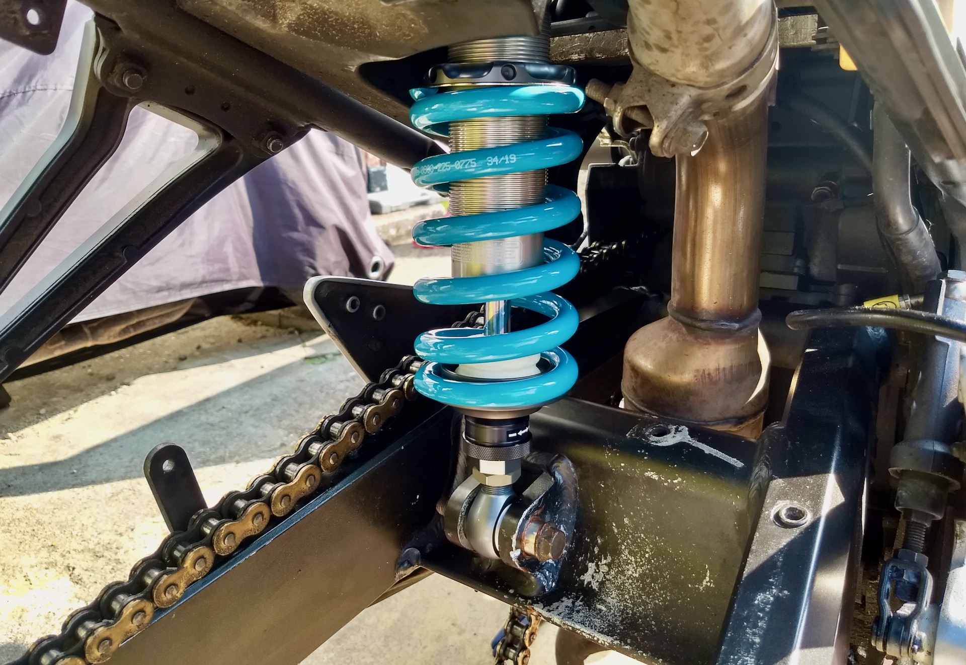 Yamaha FZ6 Suspension Upgrade Nitron Shock/Race Tech Gold Valve