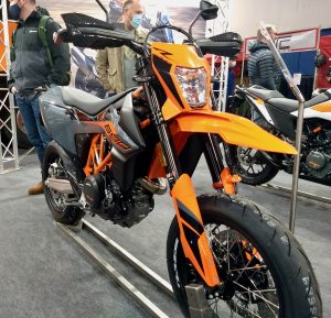 KTM 890 SMT